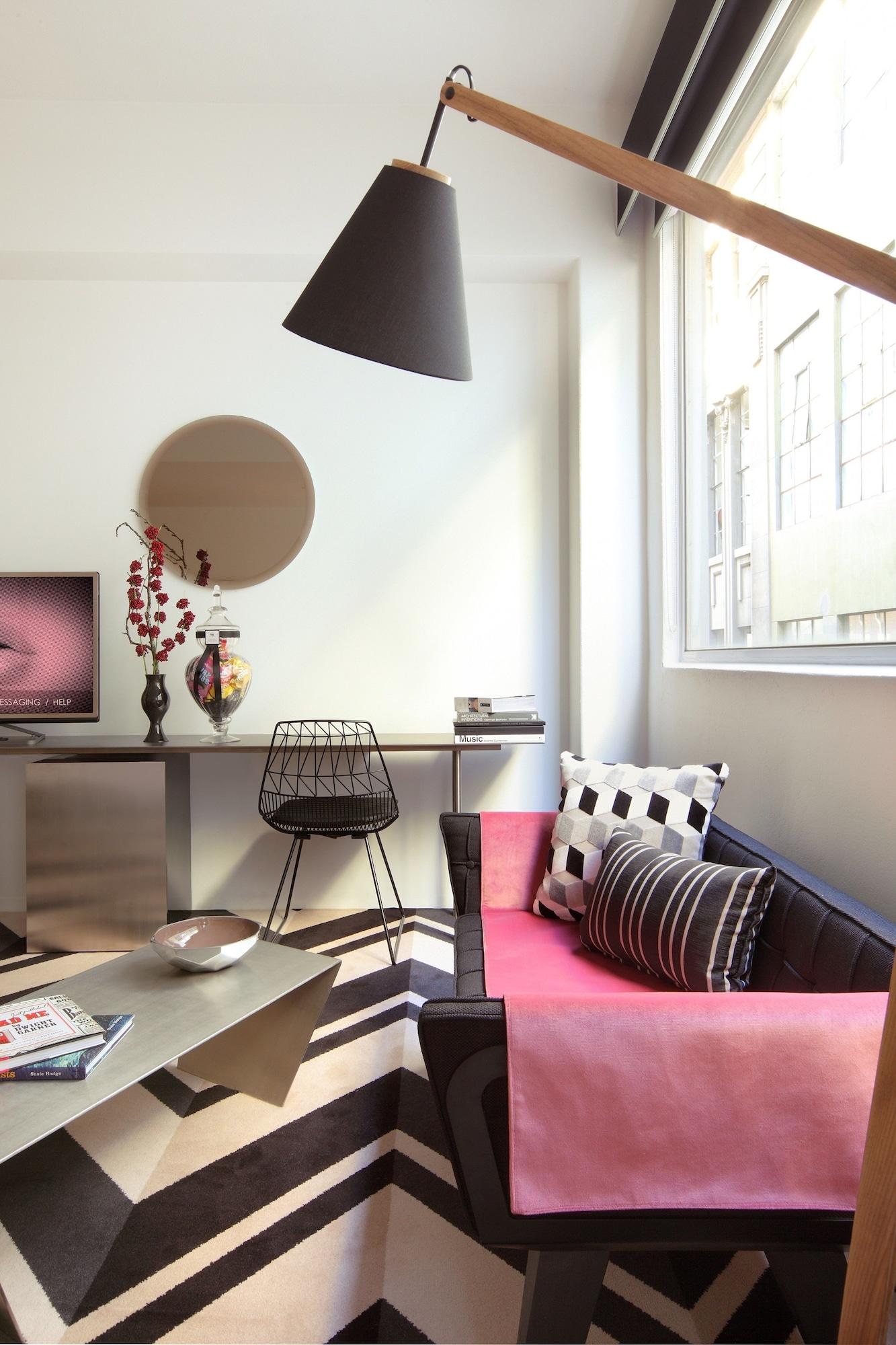 阿德菲酒店 墨尔本 外观 照片 A typical studio apartment