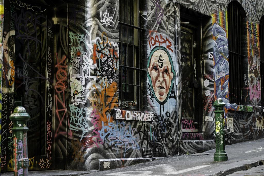 阿德菲酒店 墨尔本 外观 照片 Graffiti in Soho, London