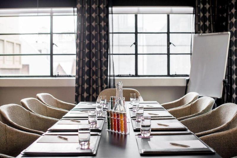 阿德菲酒店 墨尔本 外观 照片 The boardroom at the hotel