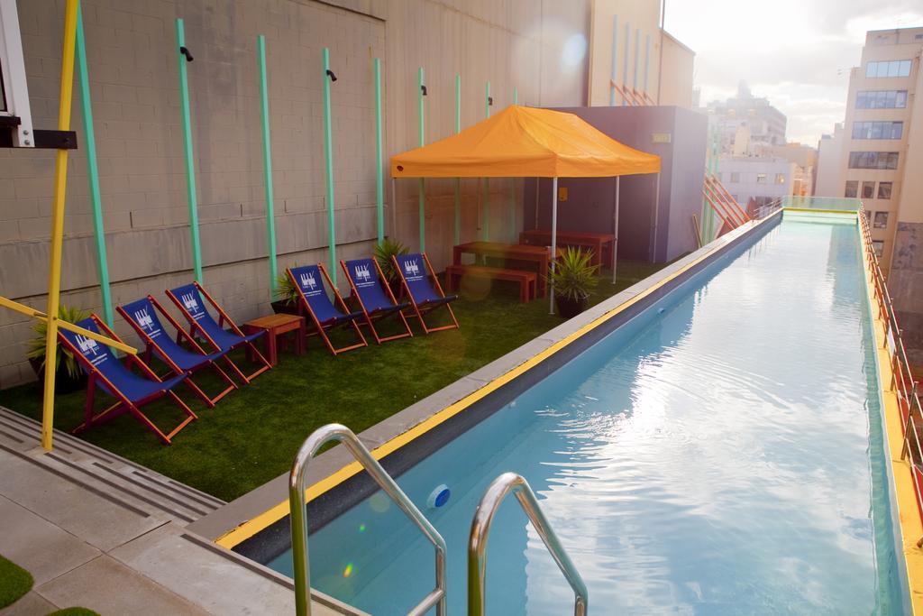 阿德菲酒店 墨尔本 外观 照片 The pool at the hotel